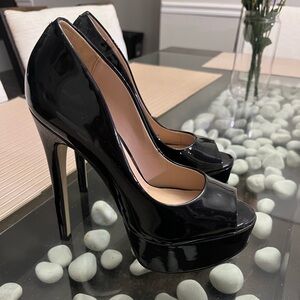 Steve Madden Deanna platform pumps, Sleek Black Patent Size 7